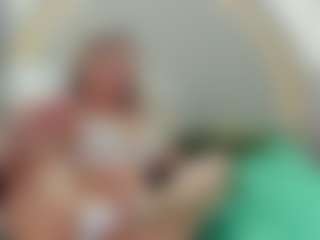 sassyt33n's Live Sex Cam Show