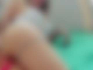 sassyt33n's Live Sex Cam Show