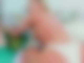 sassyt33n's Live Sex Cam Show