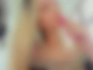sassyt33n's Live Sex Cam Show