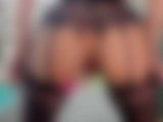 sassyt33n's Live Sex Cam Show