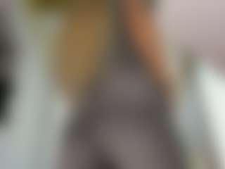 sassyt33n's Live Sex Cam Show