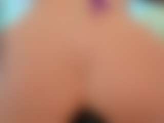 Live cam show with sassyt33n - Kinky on Dare Cams