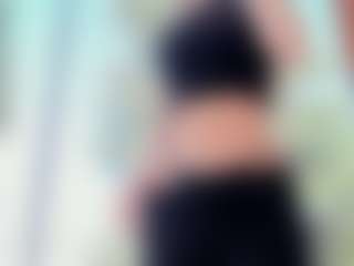 Live cam show with sassyt33n - Athletic Dildo on AdultVida.com