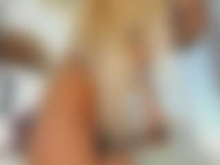 sassyt33n's Live Sex Cam Show