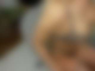 sassyt33n's Live Sex Cam Show