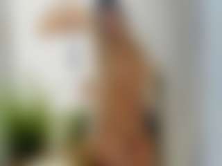 Live cam show with sassyt33n - Foot Fetish Athletic on Milfs Live