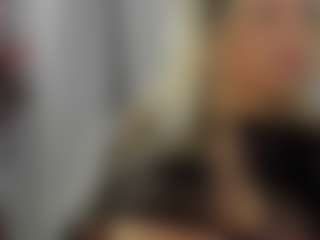sassyt33n's Live Sex Cam Show