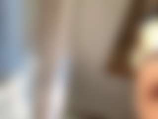 sassyt33n's Live Sex Cam Show