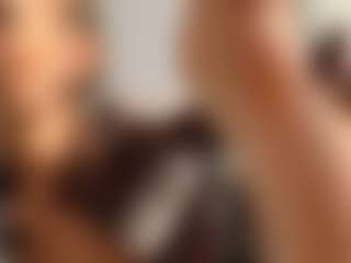 Live cam show with sassyt33n - Bikini on Instabang