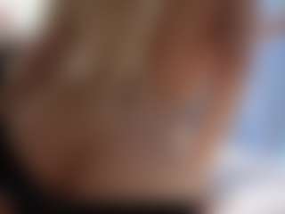 sassyt33n's Live Sex Cam Show