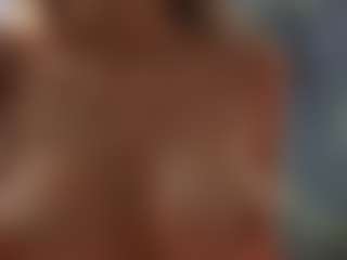 Live cam show with sassyt33n - Brown Eyes Big Tits on fapnchat