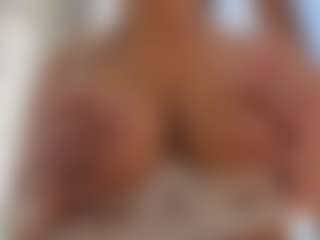 sassyt33n's Live Sex Cam Show