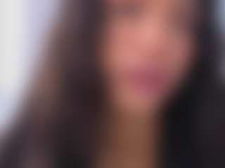 Pokaz na żywo z sassyt33n - Flashing na Camsoda
