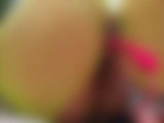 sassyt33n's Live Sex Cam Show
