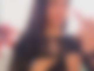 Live cam show with sassyt33n - Athletic Dildo on livesuperchat.net
