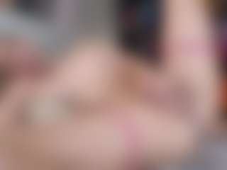 Live cam show with HayleeX - Blowjob on Dolls Live