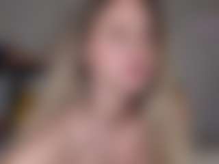 Live cam show with HayleeX - Amateur on Milfs Live