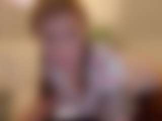 Live cam show with S A R A H. FX - Drinking on friskycurves.com