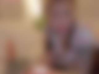 Live cam show with S A R A H. FX - Brown Eyes Blonde Hair on Stripli.com