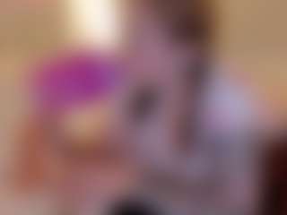 Live cam show with S A R A H. FX - BBW on hrnylive.com