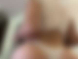 Live cam show with S A R A H. FX - Bedroom on madthumbs