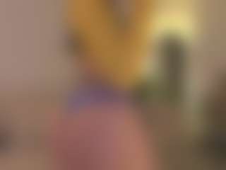 Live cam show with S A R A H. FX - White Curvy on CamClone | united states