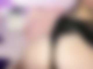 Live cam show with Kamryn Marie - Big Tits Toys on Camsoda