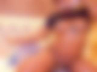 Live cam show with MAYRA PRESTON - Ebony on Fling VIP Chat