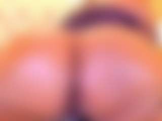 Live cam show with MAYRA PRESTON - Ebony Teen (18+) on Camversity | colombia