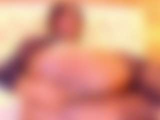 Live cam show with MAYRA PRESTON - Ebony Big Tits on MyBangCams