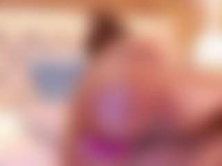 Live cam show with MAYRA PRESTON - Cum Curvy on milfzrlive.com