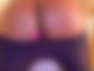 Live cam show with MAYRA PRESTON - Show on Camsoda