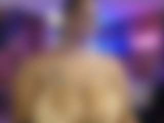 Qveen Purp's Live Sex Cam Show