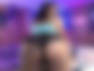 Live cam show with Qveen Purp - Moaning on Camsoda