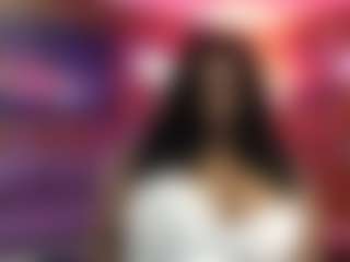 Live cam show with Qveen Purp - Squirt on Camsoda