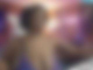 Live cam show with Qveen Purp - Black Cum on Camsoda