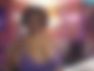 Live cam show with Qveen Purp - Ebony Shaved Pussy on Hubzter Live
