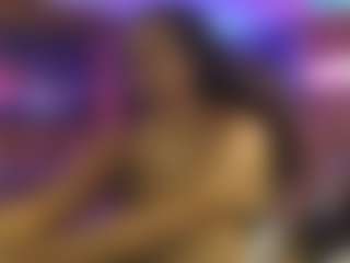 Live cam show with Qveen Purp - Cum Curvy on Camsoda
