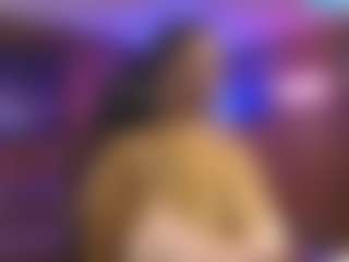 Qveen Purp's Live Sex Cam Show