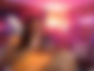 Live cam show with Qveen Purp - Lovense on Camsoda