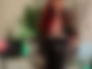Lady Alexa Ra MILF webcam performer live streaming