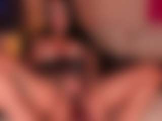 MadeleineMorales's Live Sex Cam Show