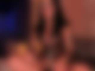 MadeleineMorales's Live Sex Cam Show