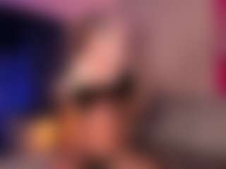 MadeleineMorales's Live Sex Cam Show