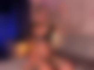 MadeleineMorales's Live Sex Cam Show
