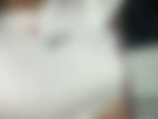 Live cam show with MadeleineMorales - Brown Eyes on Free Soda