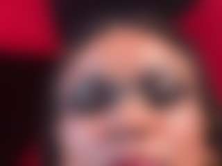 MadeleineMorales's Live Sex Cam Show