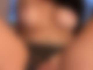 MadeleineMorales's Live Sex Cam Show