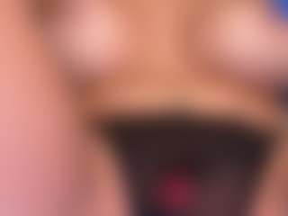 MadeleineMorales's Live Sex Cam Show